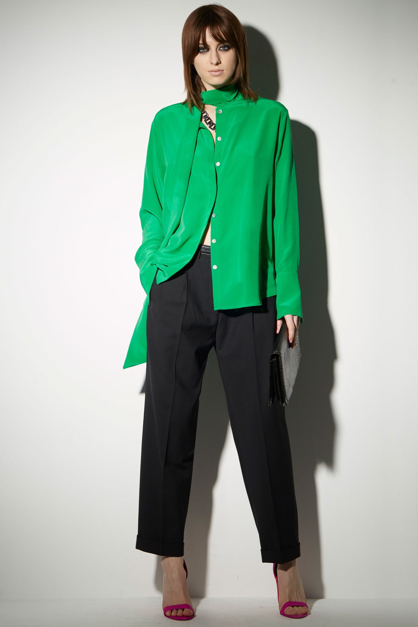 CHEMISIER COL LAVALLIÈRE EN CRÊPE DE SOIE VERT – Sophie Sitbon