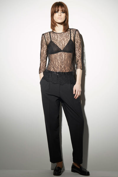 THREE QUARTER SLEEVES TOP IN BLACK LACE